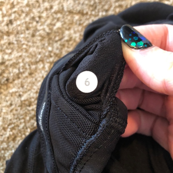 Lululemon Hot But Not Tank, 6 - Picture 6 of 6